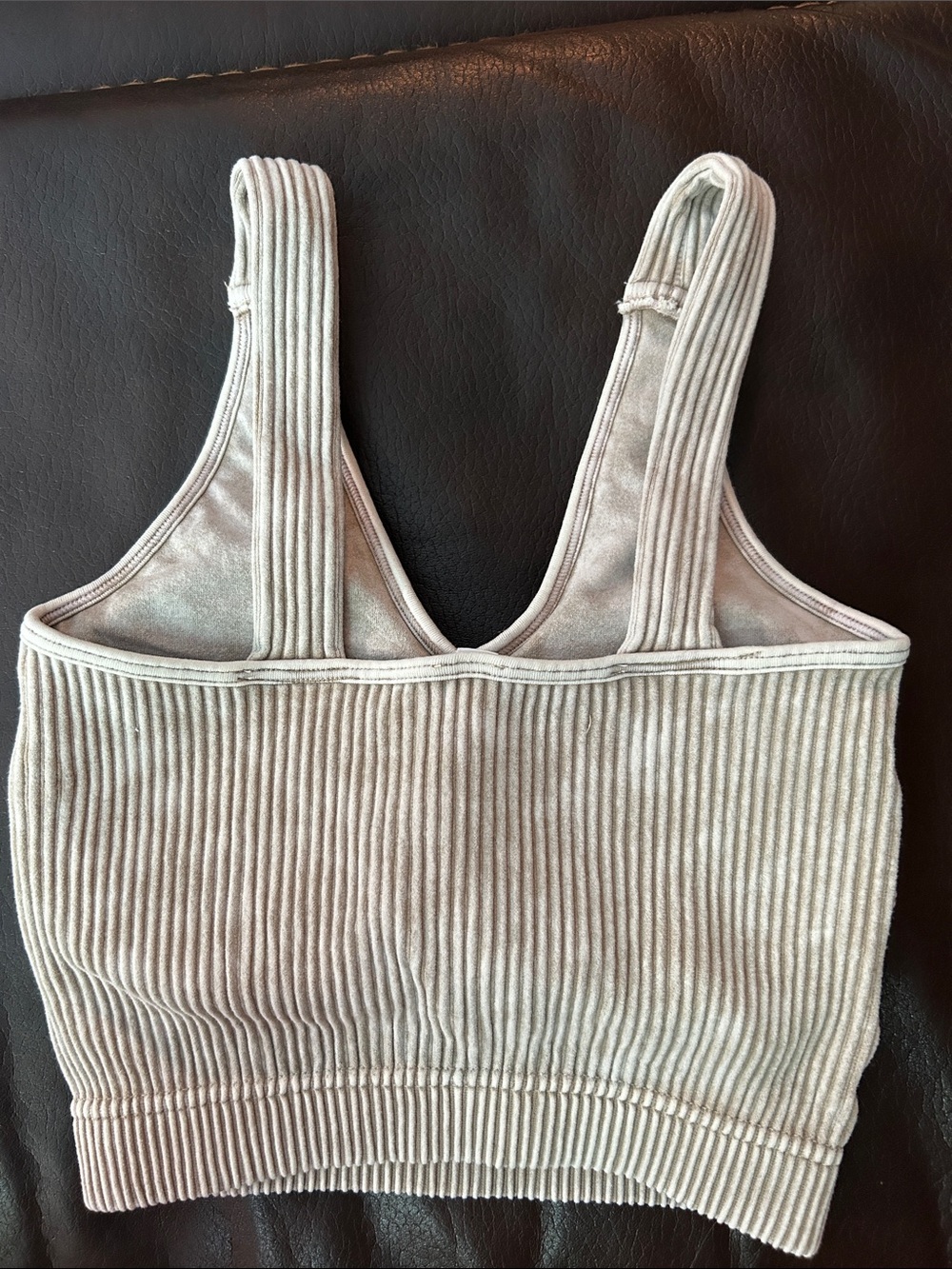 Zenana NEW (S/M) Ribbed V-Neck Crop Tank Top - Light Taupe - Picture 3 of 3